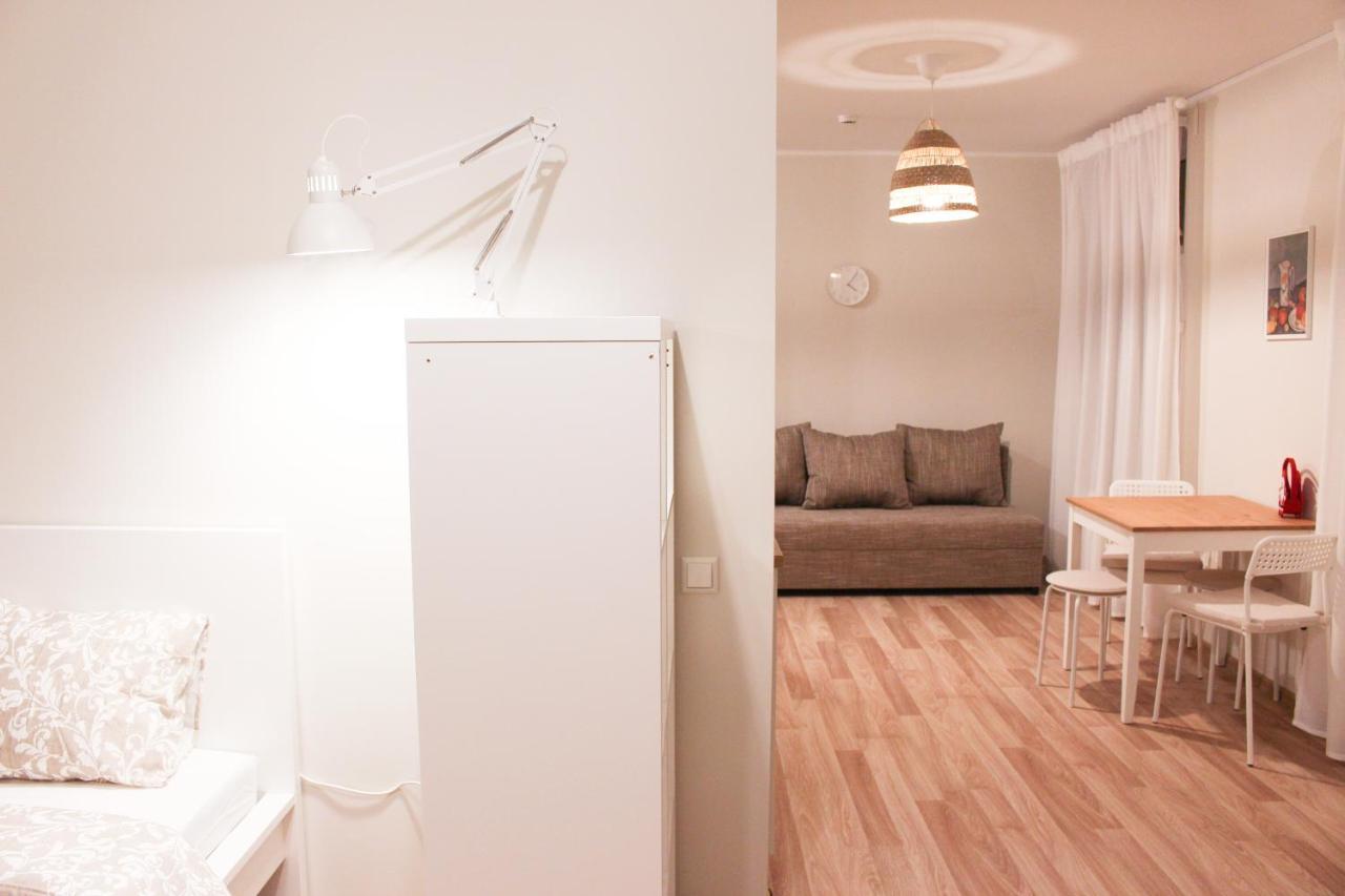 Bright Spacious Apartment In Riga With Free Parking Exterior photo