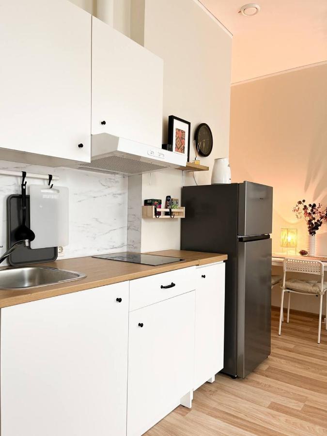 Bright Spacious Apartment In Riga With Free Parking Exterior photo